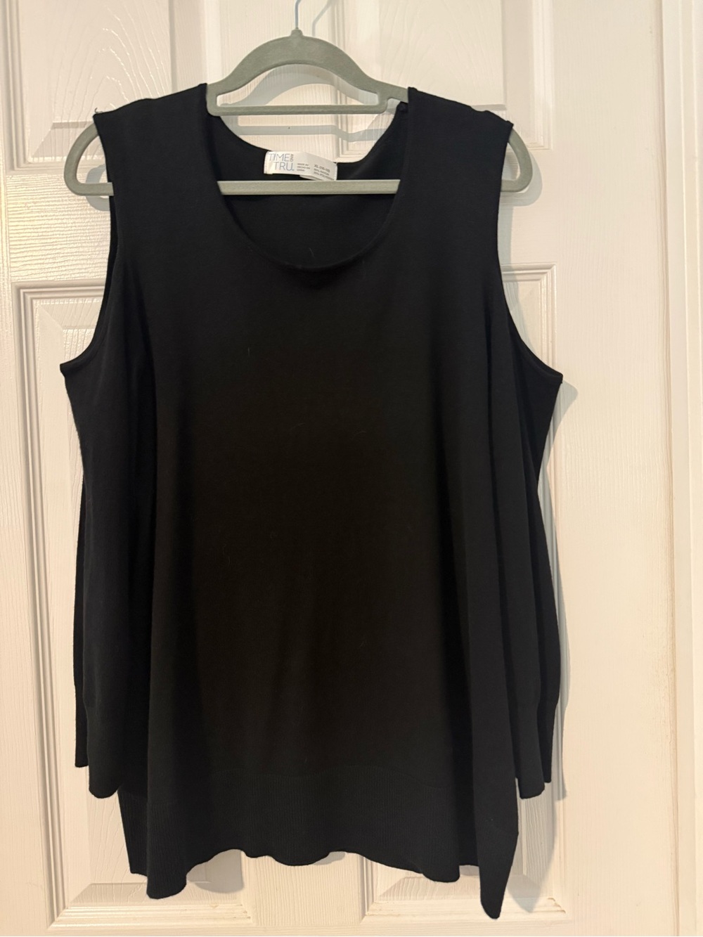 Time and Tru Black Sleeveless Peekaboo Shoulder Top